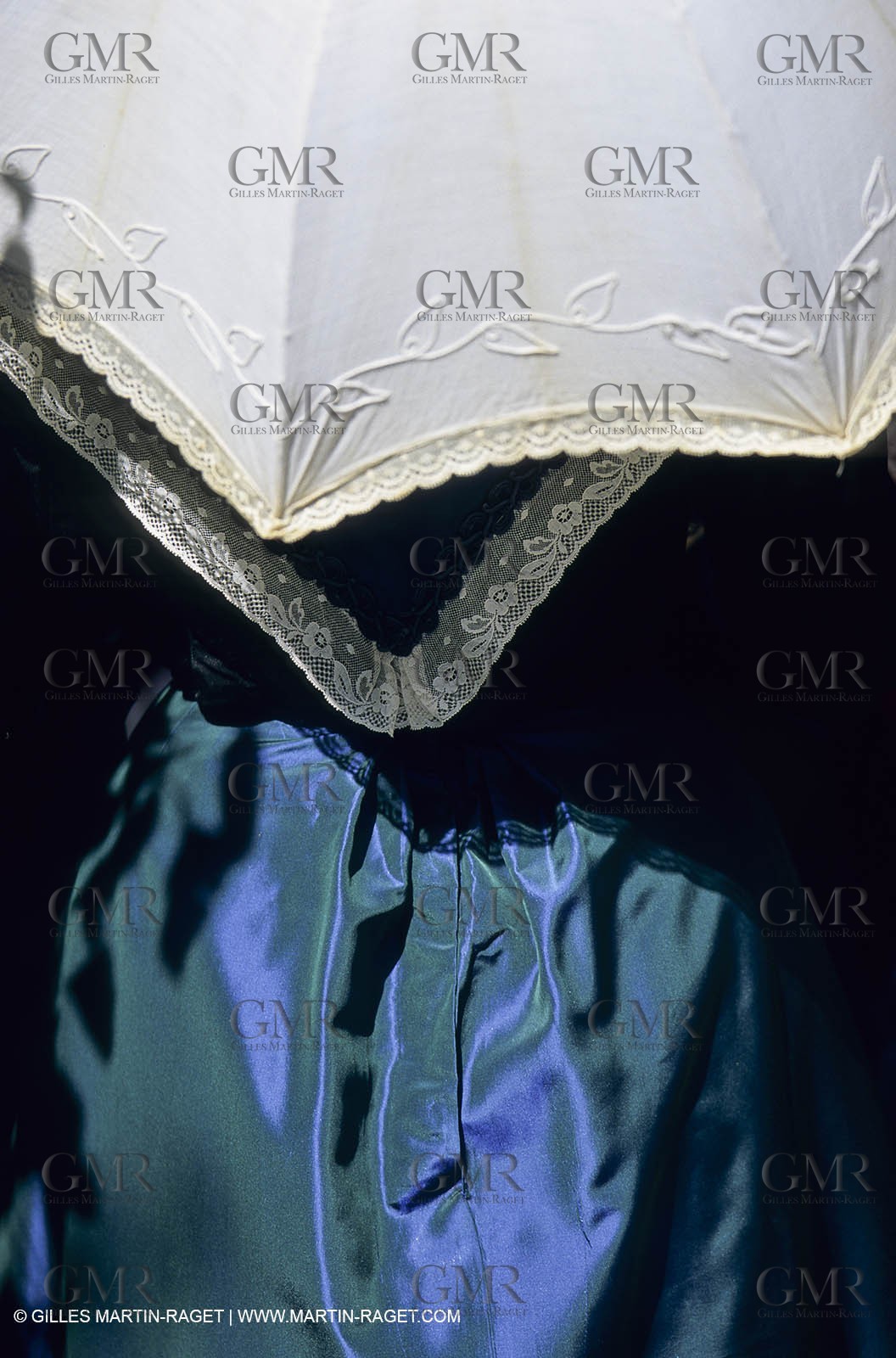 Arles (FRA,13) - Costume from Arles Fest