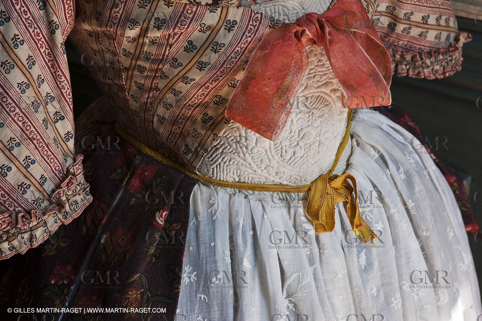 30 06 2011 - Toulon (FRA,83) - Villa Rosemaine - Indiennes sublimes exhibition