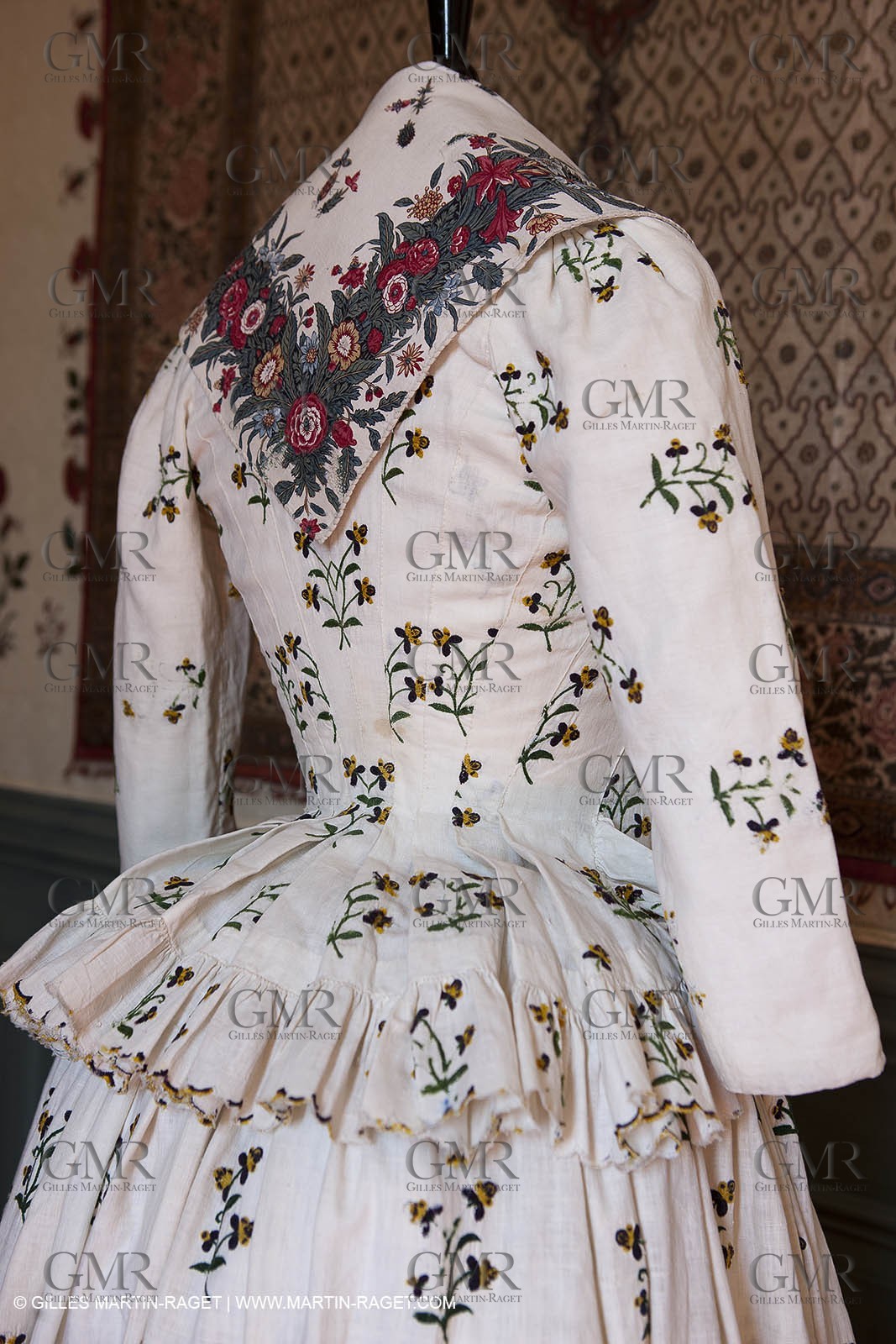 30 06 2011 - Toulon (FRA,83) - Villa Rosemaine - Indiennes sublimes exhibition