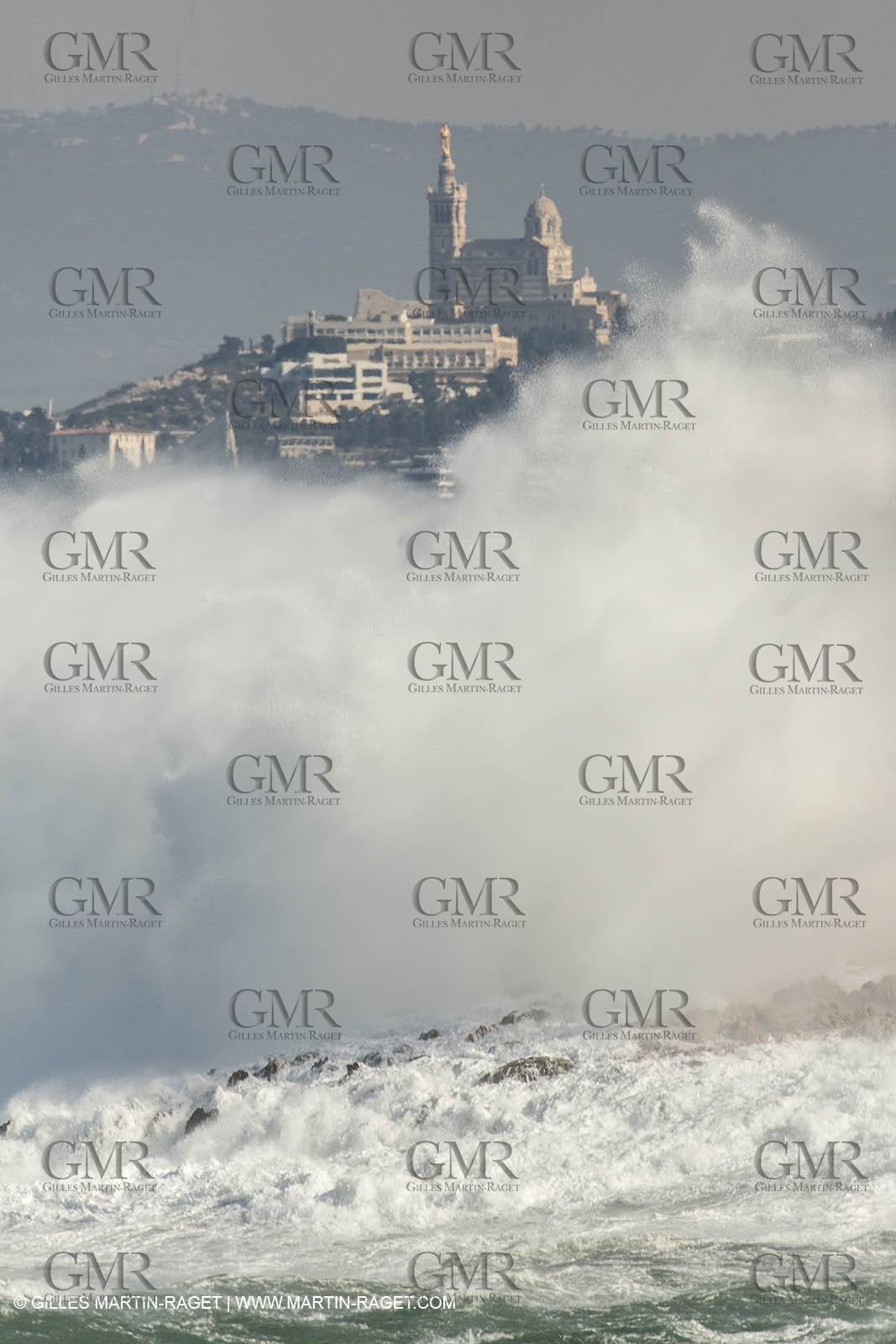 14 03 13 - Marseille (FRA) - Tempête de Mistral