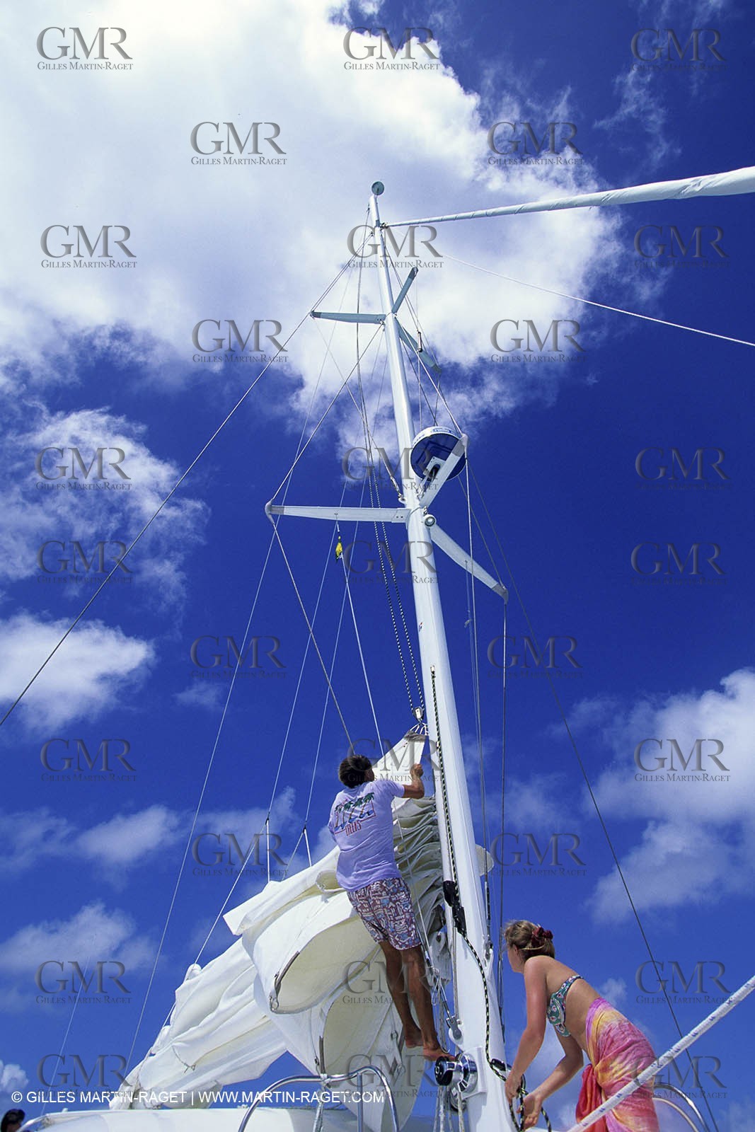 Cruising - People - Crew work