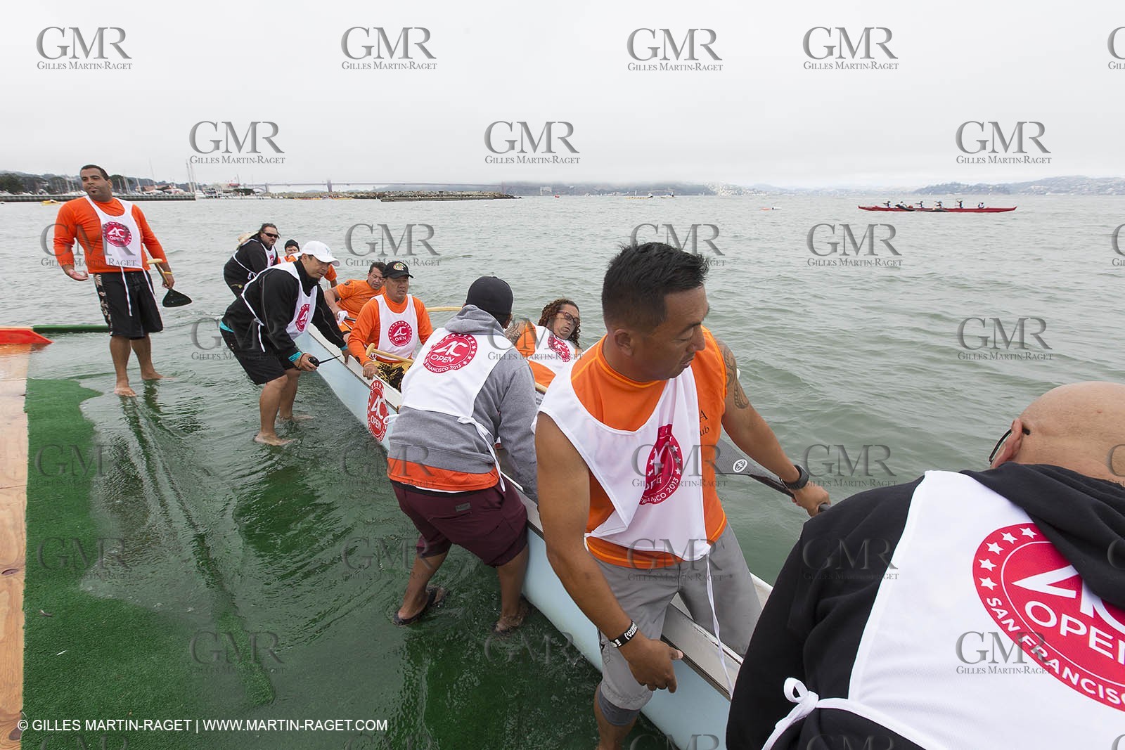 10 08 2013 - San Francisco (USA,CA) - 34th America's Cup - AC Open - Outrigger Canoe Races et Hula Danceperformance at Marina Green Village