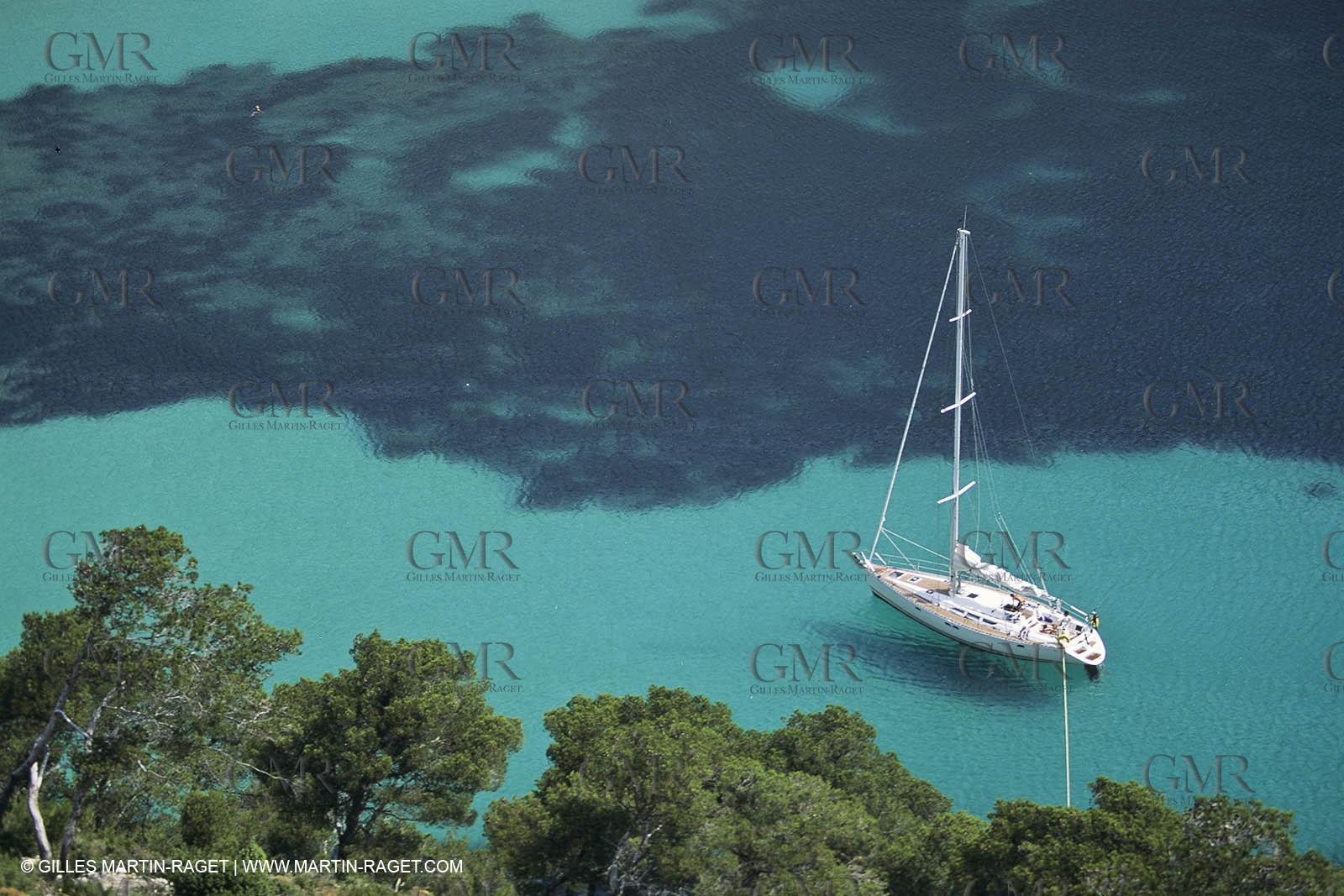 sailing, cruising, monohull at the mooring