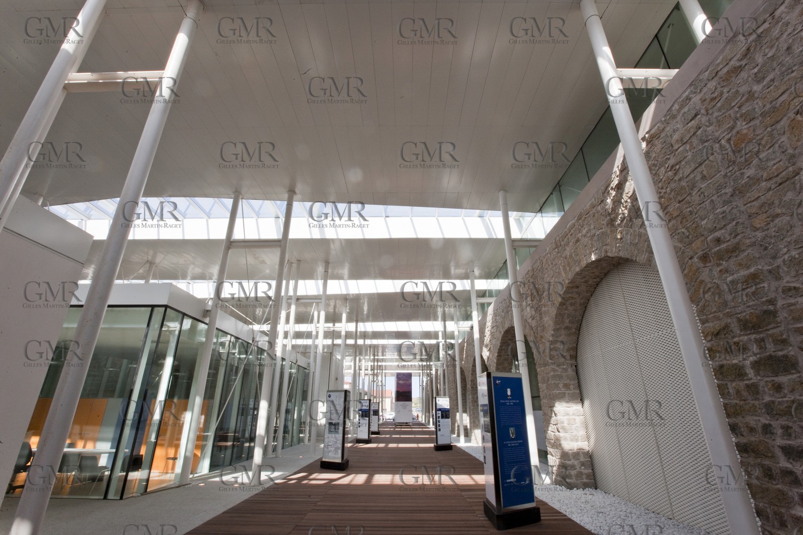 19 05 2010 - La Maddalena (ITA, Sardinia) - Louis Vuitton Trophy - Arsenale marina