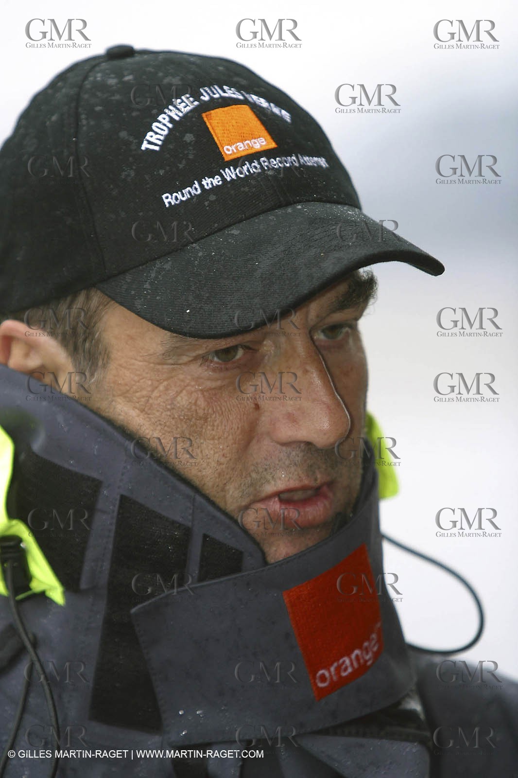 Bruno Peyron - Orange II - Jules Verne Trophy 2004 - Lorient return