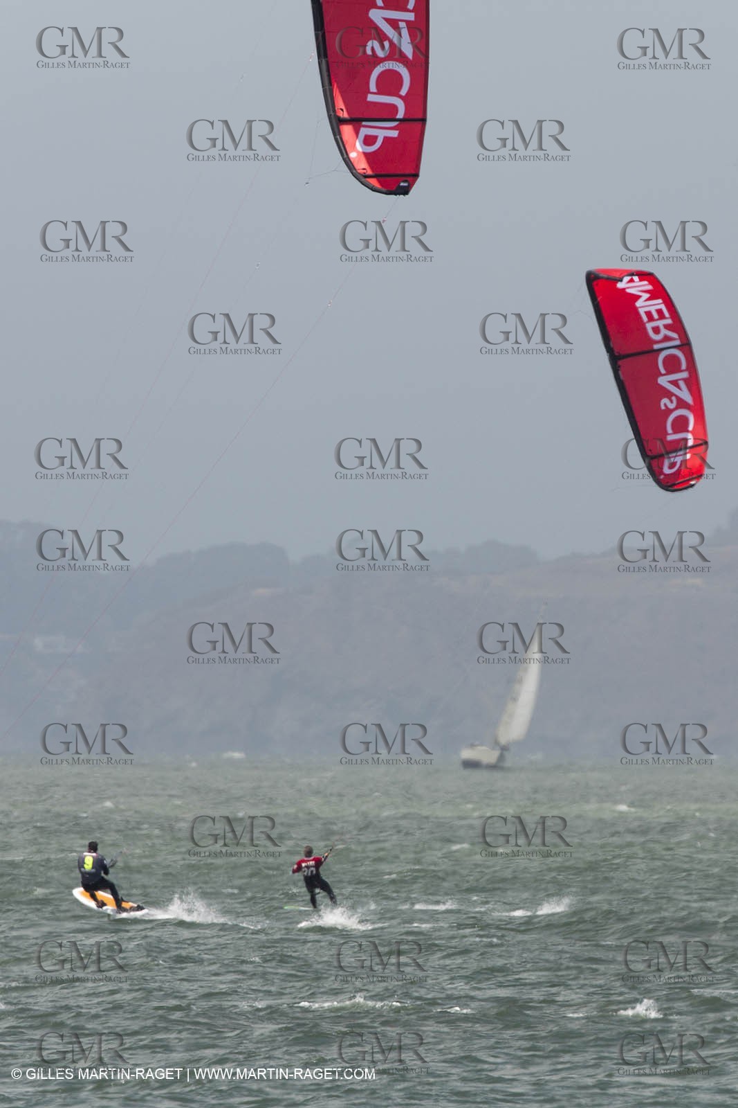 19 07 2013 - San Francisco (USA,CA) - 34th America's Cup - AC Open - Kite Surf contest at Crissie Field