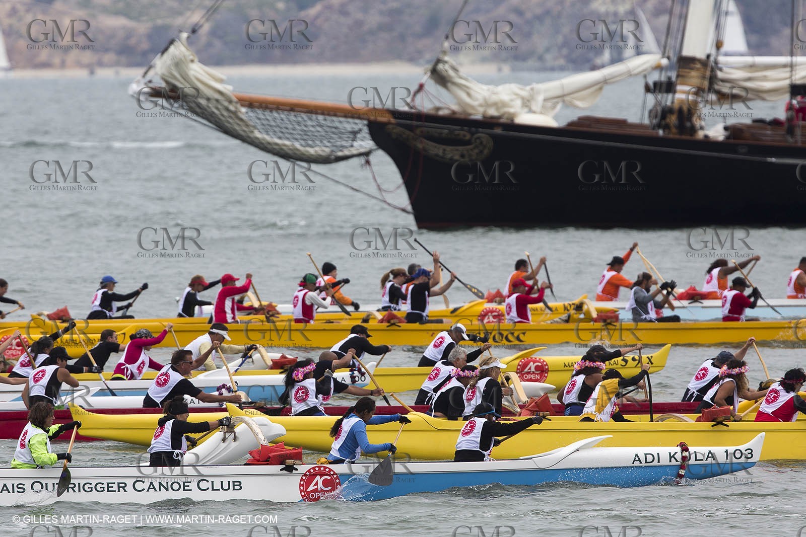 10 08 2013 - San Francisco (USA,CA) - 34th America's Cup - AC Open - Outrigger Canoe Races et Hula Danceperformance at Marina Green Village