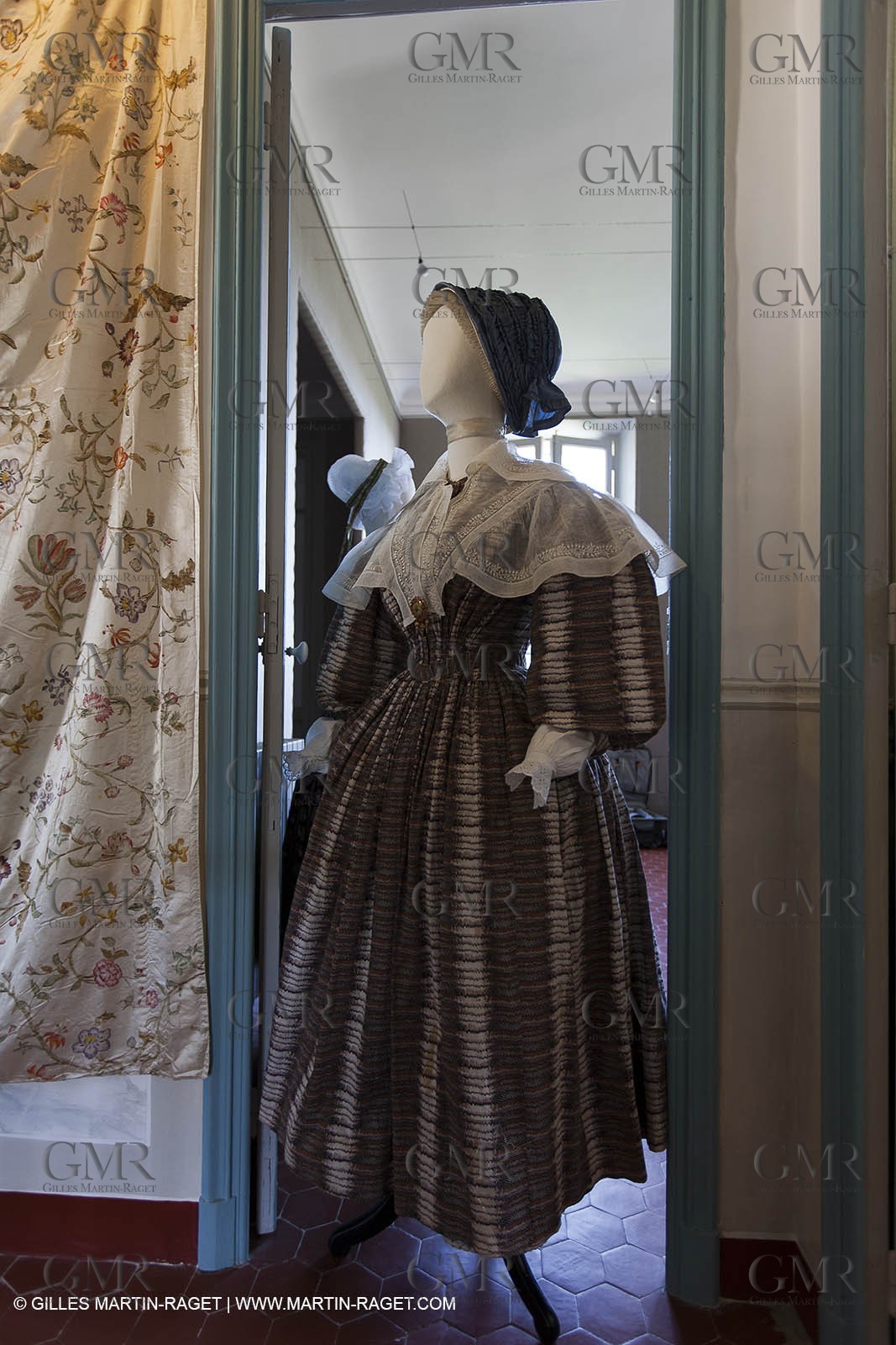 06 07 2012, Toulon (FRA,83), Villa Rozemaine, exhibition 'Fashion Dresses