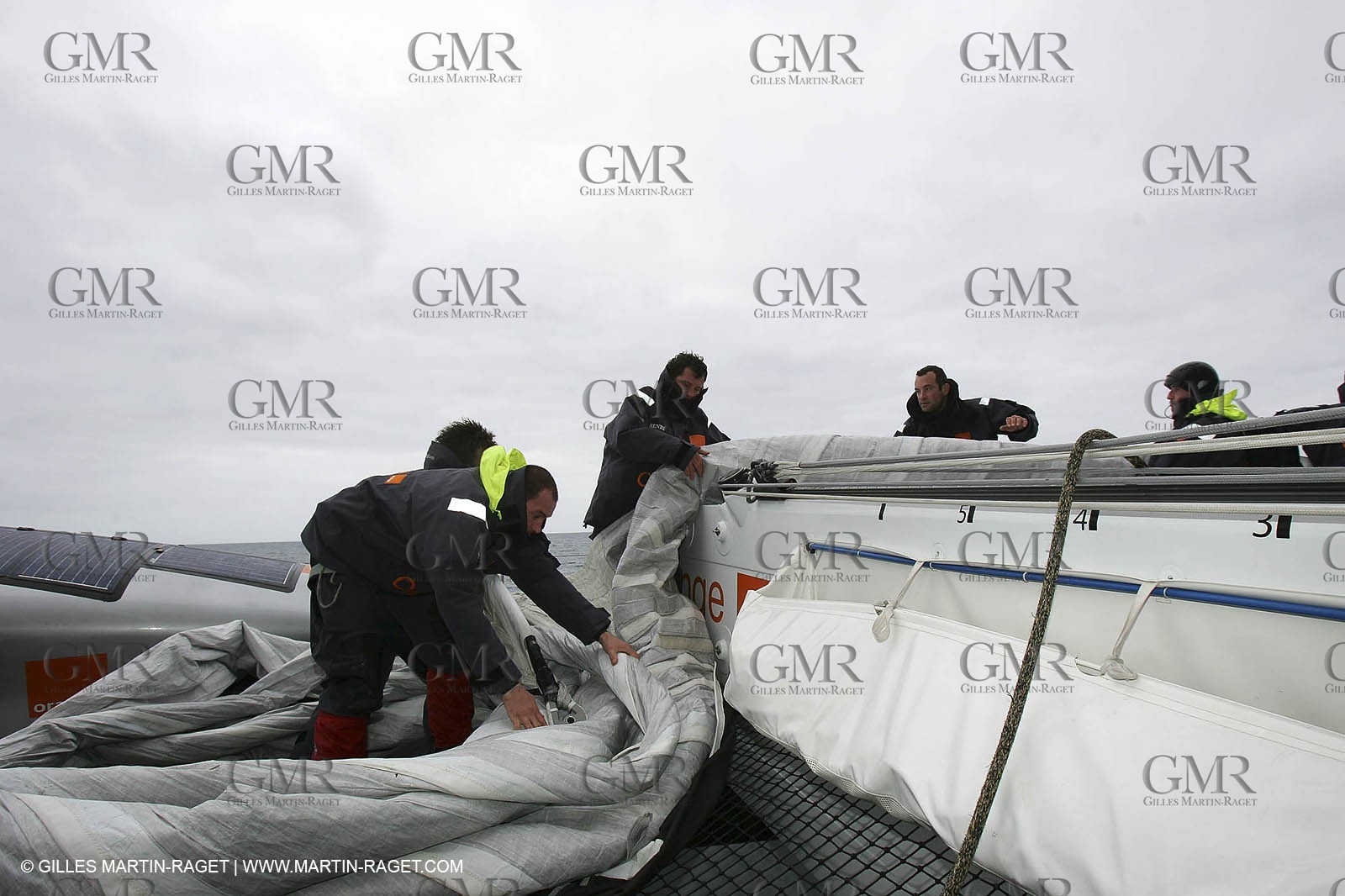 Orange II - Jules Verne Trophy 2005 - Traning Lorient