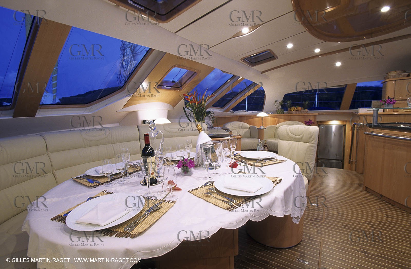 Privilege 585 - Matira - Martinique