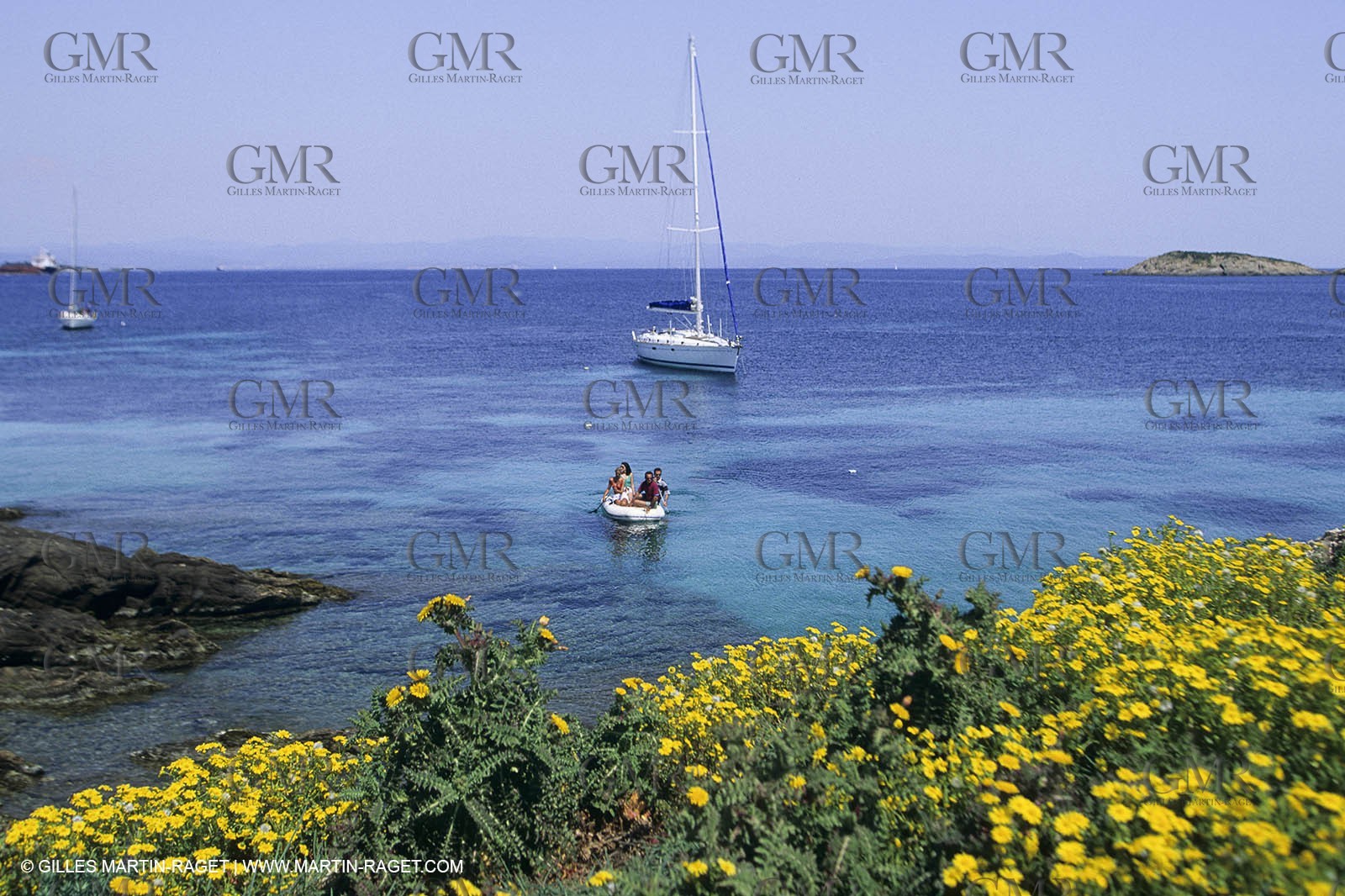 sailing, cruising, monohull at the mooring