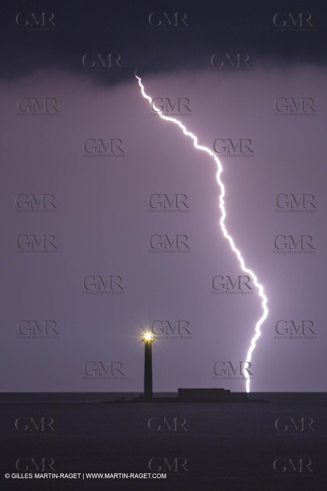 Thunderstorm over Planier island lighthouse - Marseille (FRA,13) - 18 06 2014