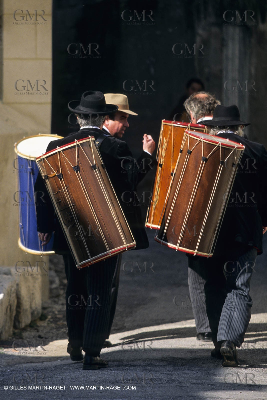 Arles (FRA,13) - Costume from Arles Fest