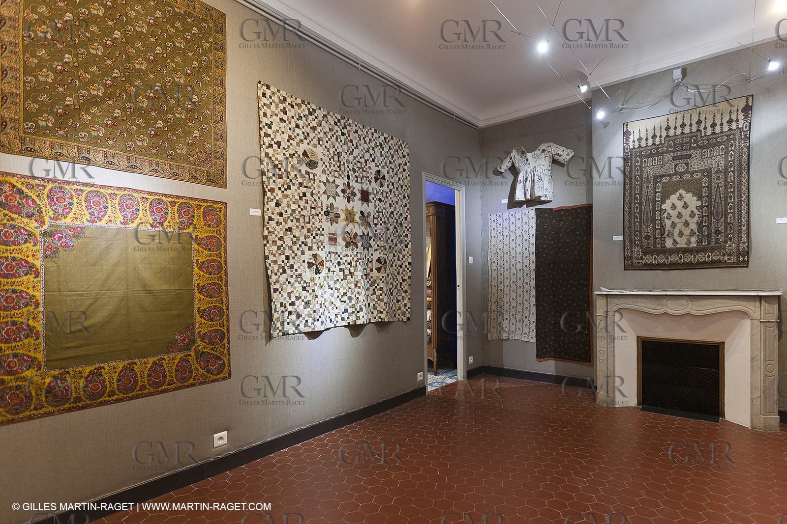 30 06 2011 - Toulon (FRA,83) - Villa Rosemaine - Indiennes sublimes exhibition