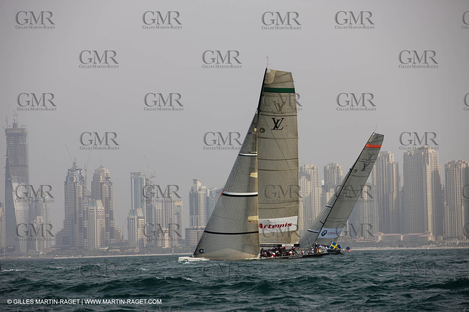 15 11 2010 - Dubai (UAE) - Dubai Louis Vuitton Trophy -  BMW ORACLE Racing Vs Artemis