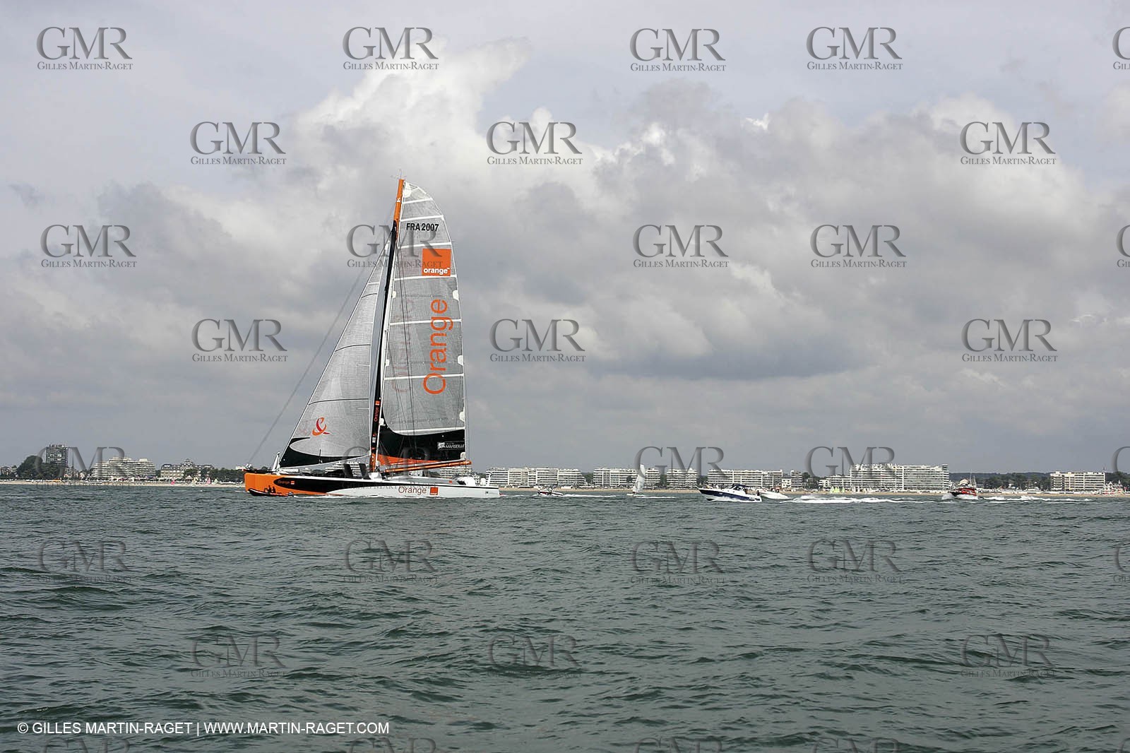 2004 Atlantic record attempt - Orange II back in La Baule