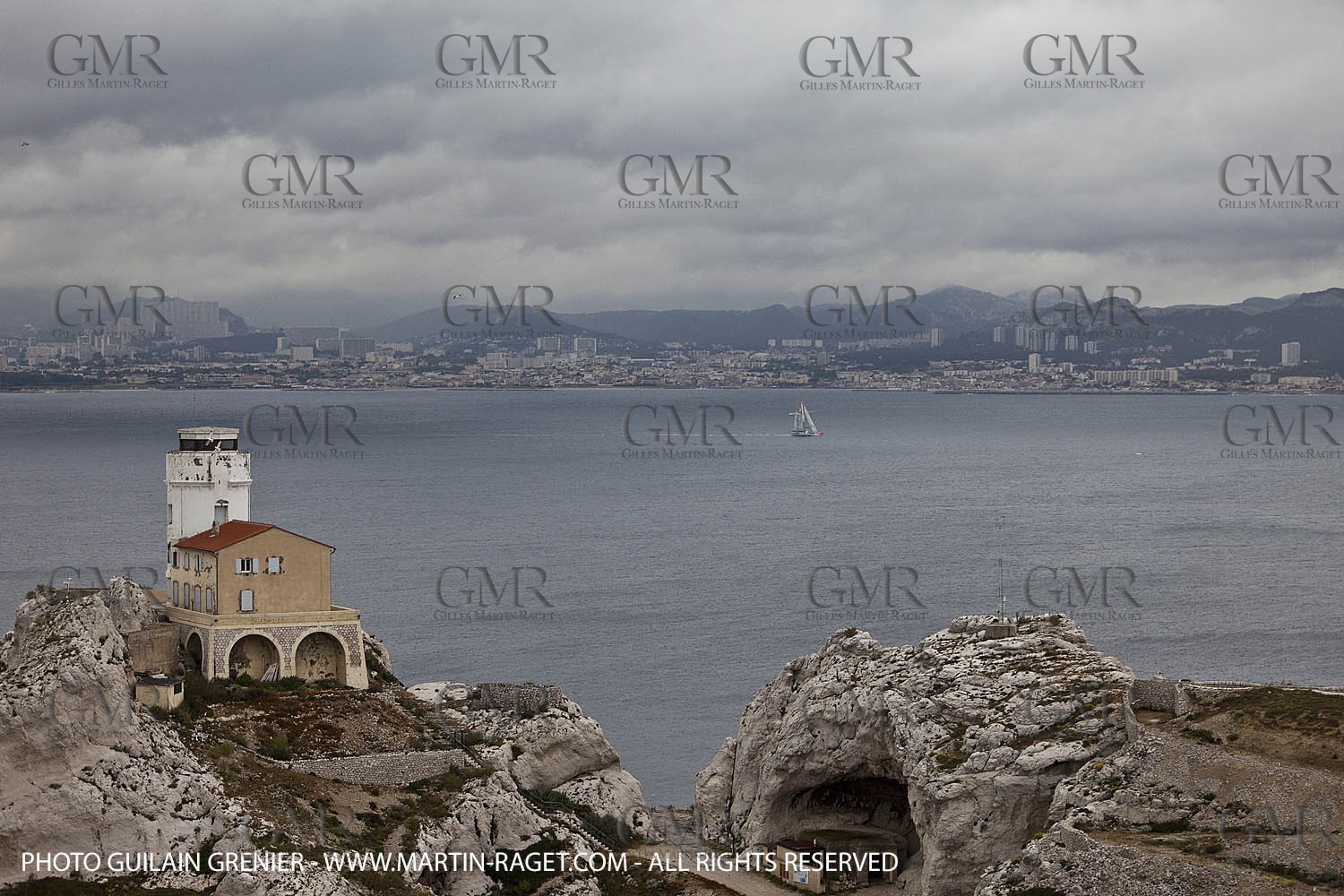 05 14 09 - Marseilles - Mediterranean Record - Groupama 3 - Franck Cammas - G Class - Start from Marseilles to Carthage (Tunisia)