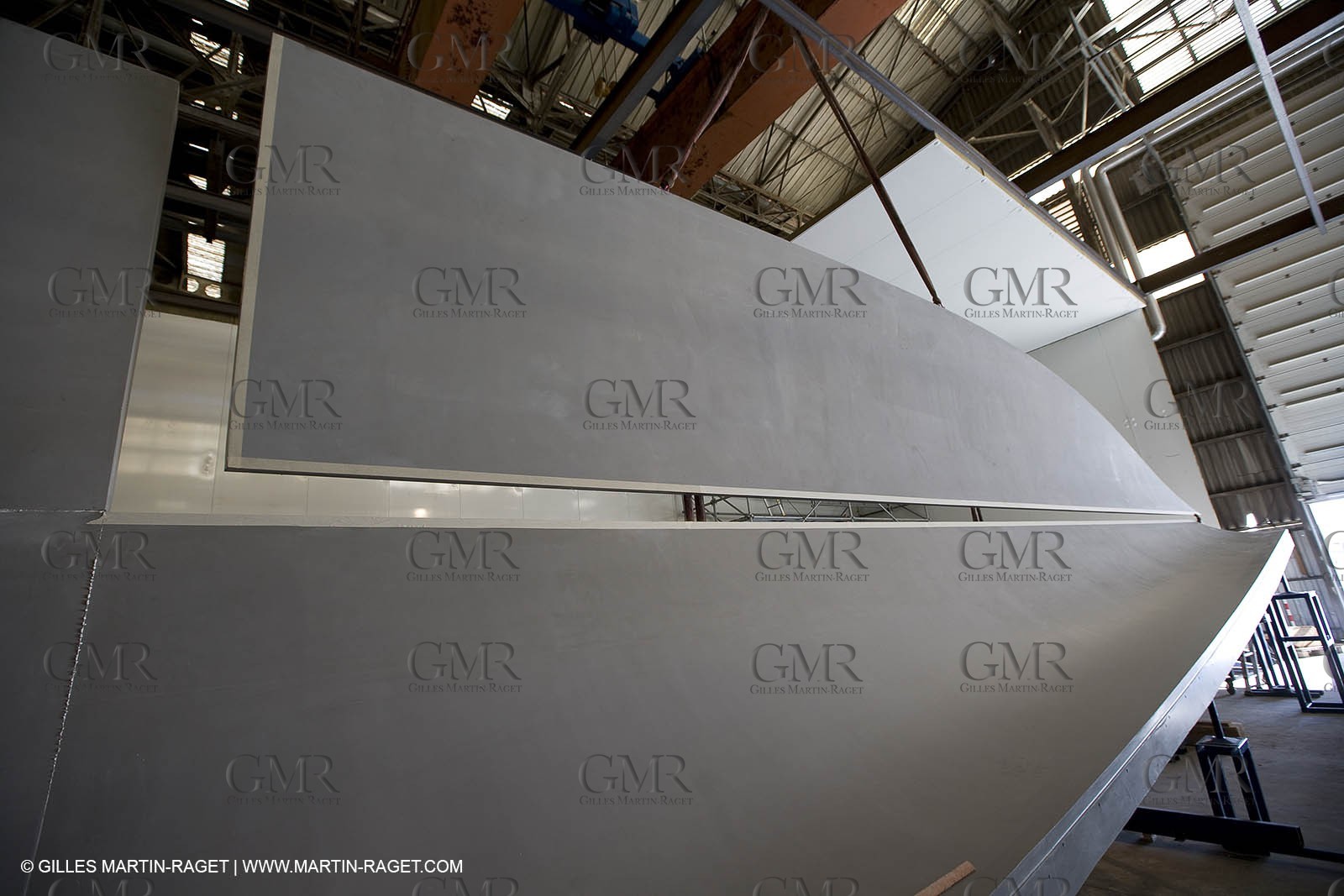 22 01 2008 - La Ciotat (FRA, 13) - Construction of cruising catamaran Nahema at H2X boatyard - Mould construction