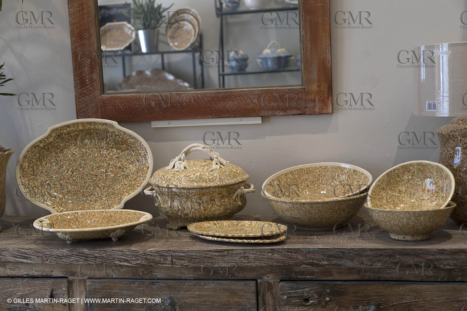 17 05 2018, Apt (FRA,84), Atelier de Faïence Rigo