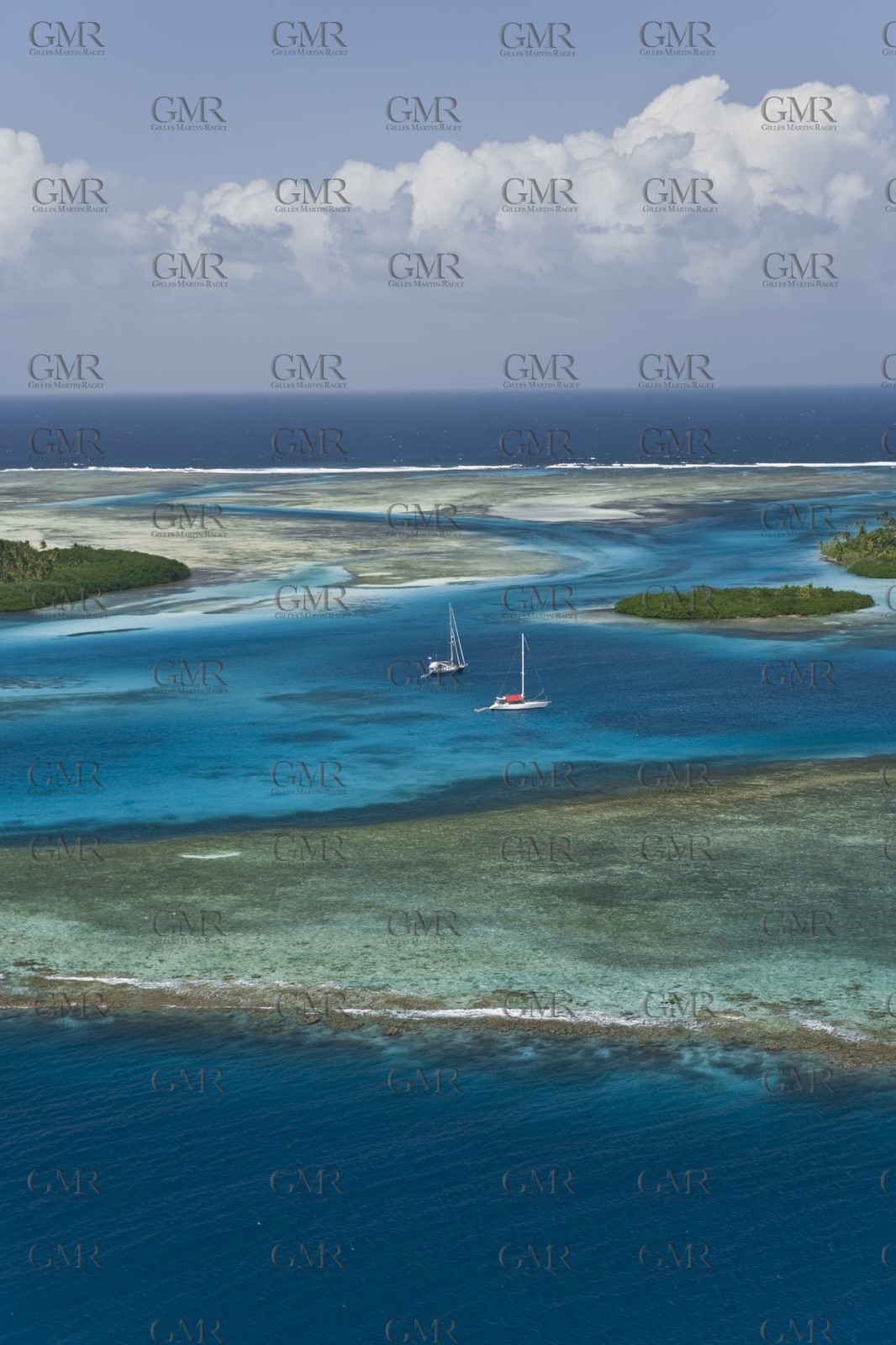 01 02 2008 - San Blas Archipelago (Panama) - Motor Yacht Senses