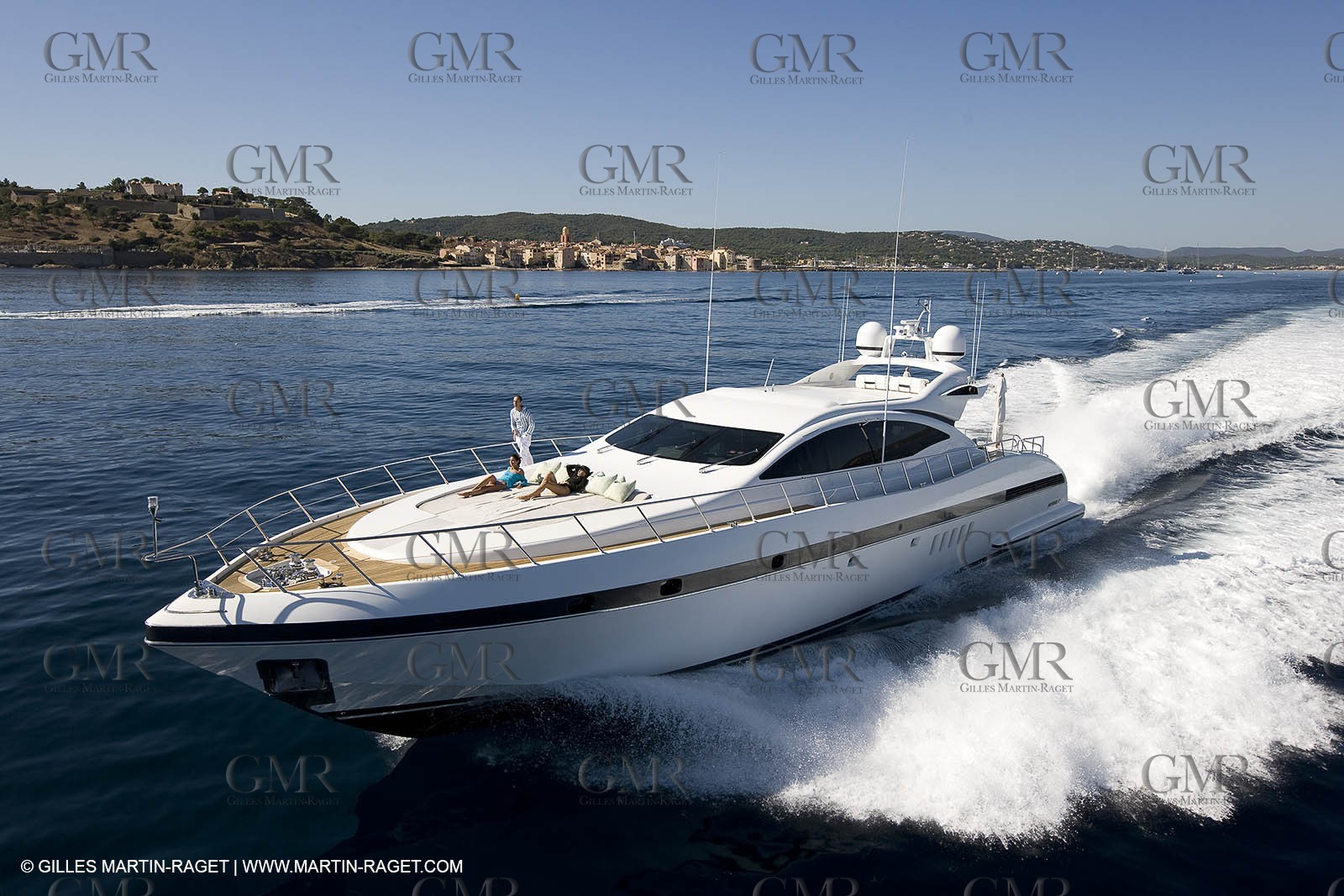 06 09 2007 - Saint Tropez (FRA, 83) - Superyachts - Motoryachts - Mangusta 92 Triple Fun in Saint Tropez - Mooring at Club 55 at Pampelonne Beach