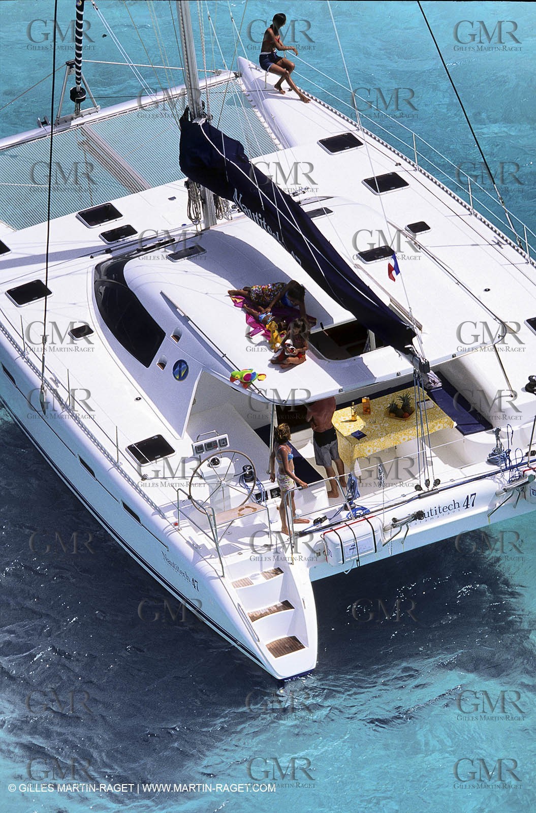 Cruising multihull mooring