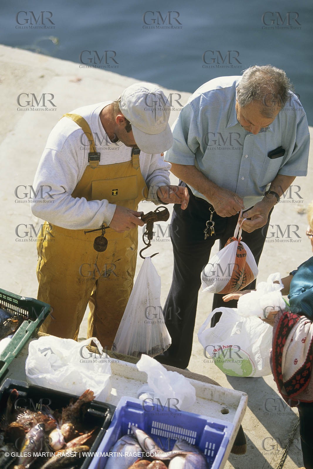 Pêche, barques, pointus, pêcheurs