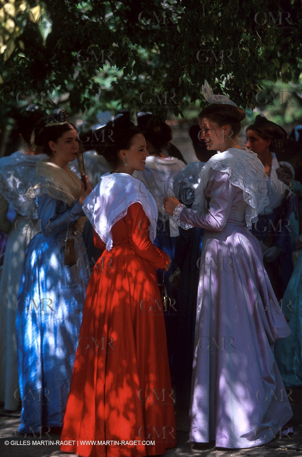 Women of Arles in traditional costume