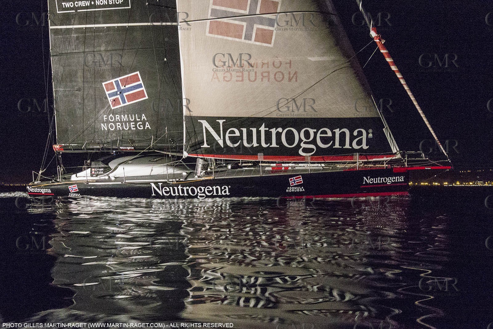 30 03 2015, Barcelona (ESP), Barcelona World Race 2014-15, Neutrogena (Guillermo Altadill, José Muñoz) arrival in 2nd place.