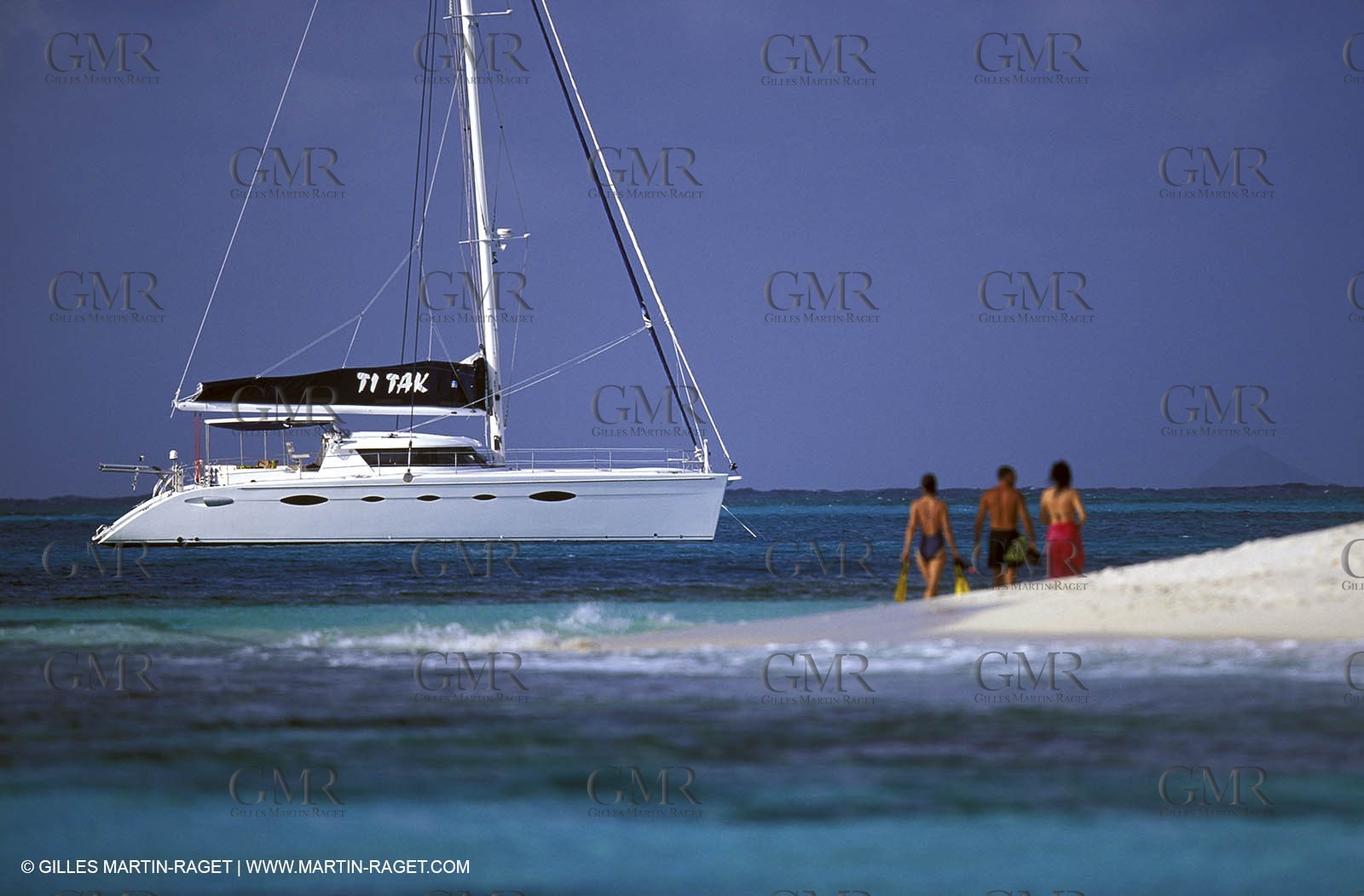 Cruising multihull mooring