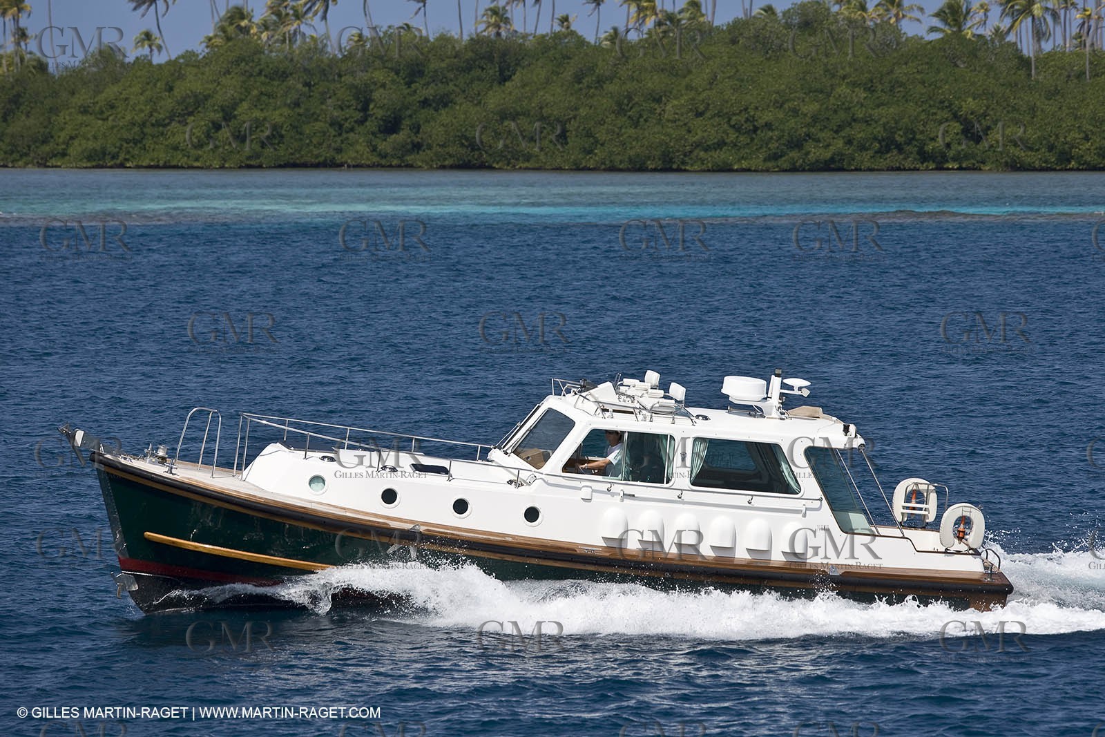 Motor boat running