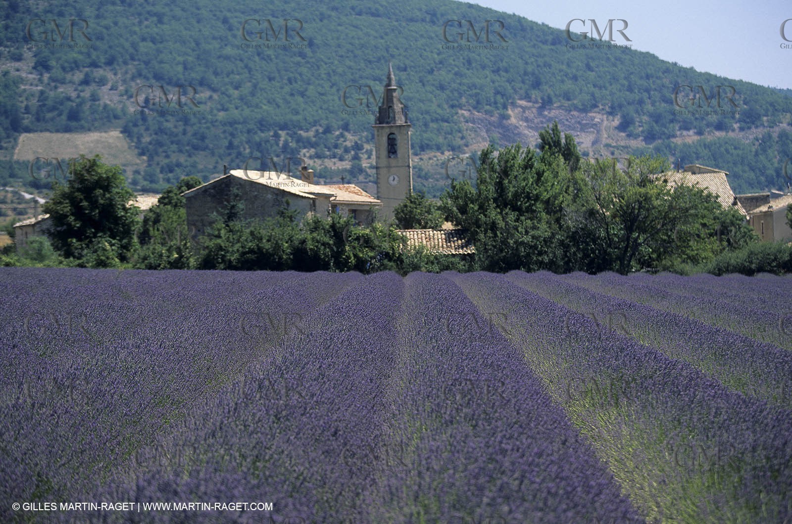 Saumane - Higher Provence village