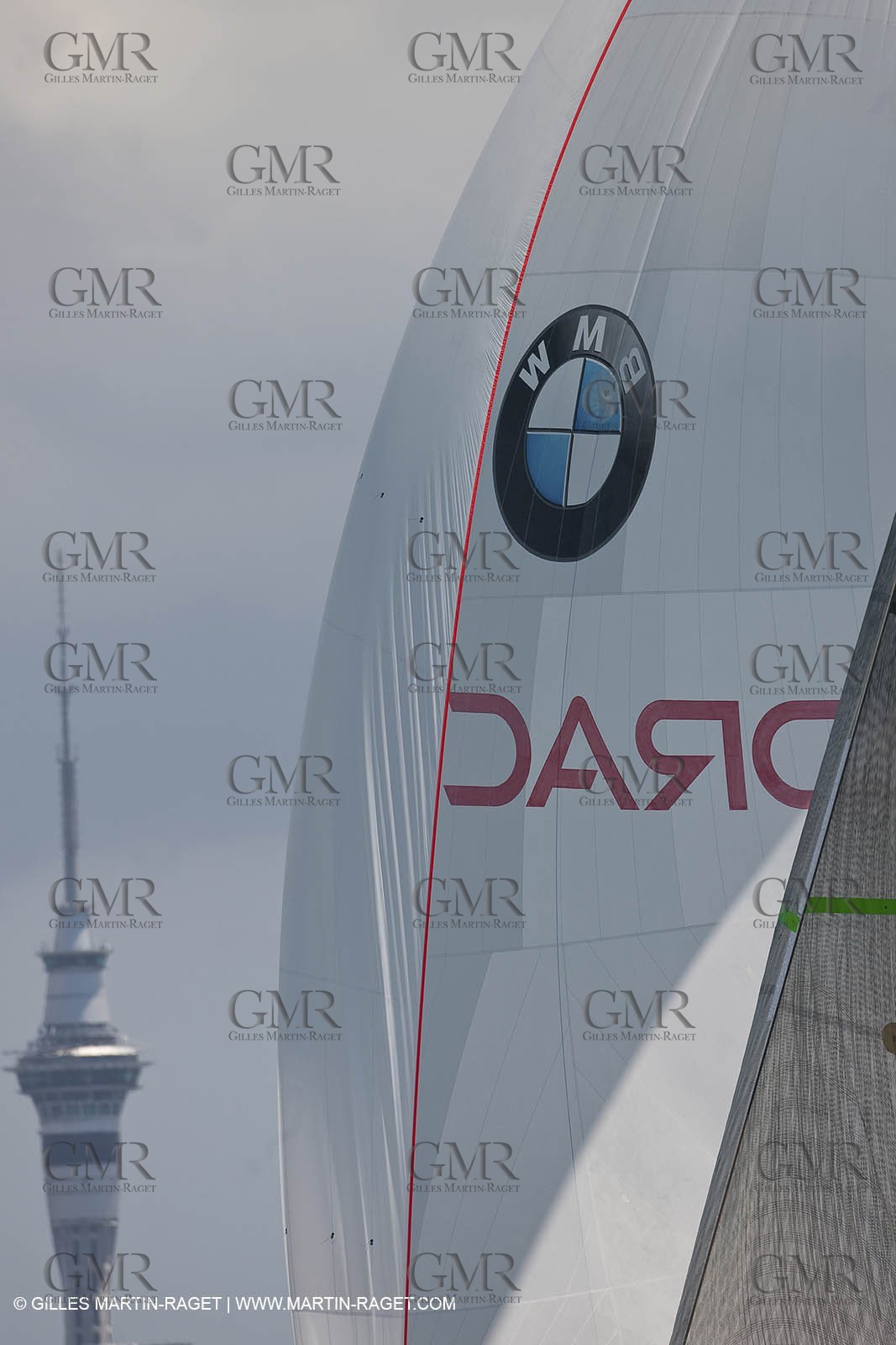 23 01 2009 - Auckland (NZL) -  Louis Vuitton Pacific Series - BMW ORACLE Racing-Tuning up onboard Emirates Team New Zealand yacht