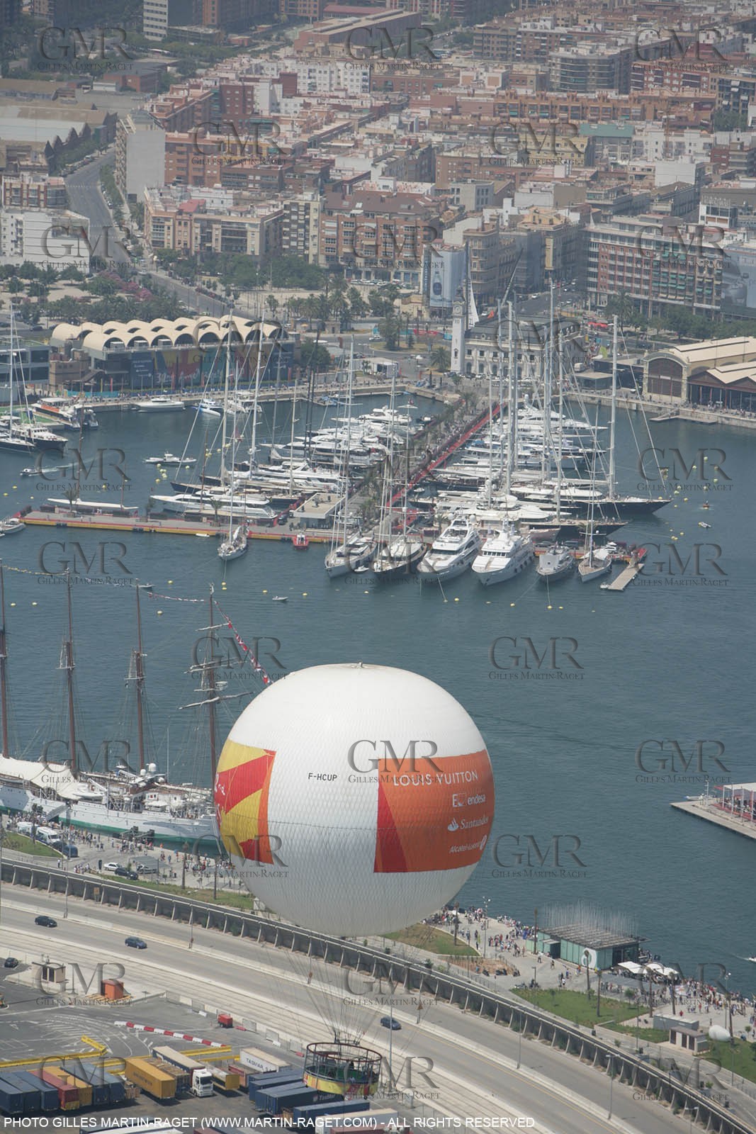 2' 06 2007-Valencia (Spain)- 32nd America's Cup - Final Match - Day 2