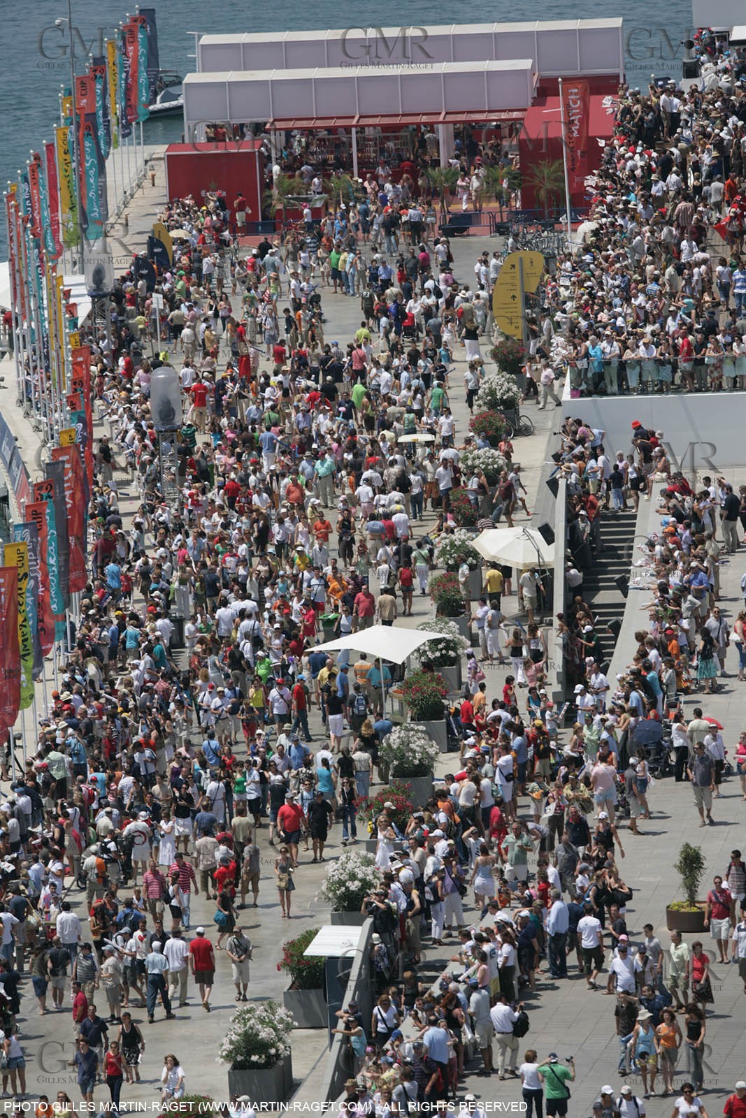 2' 06 2007-Valencia (Spain)- 32nd America's Cup - Final Match - Day 2
