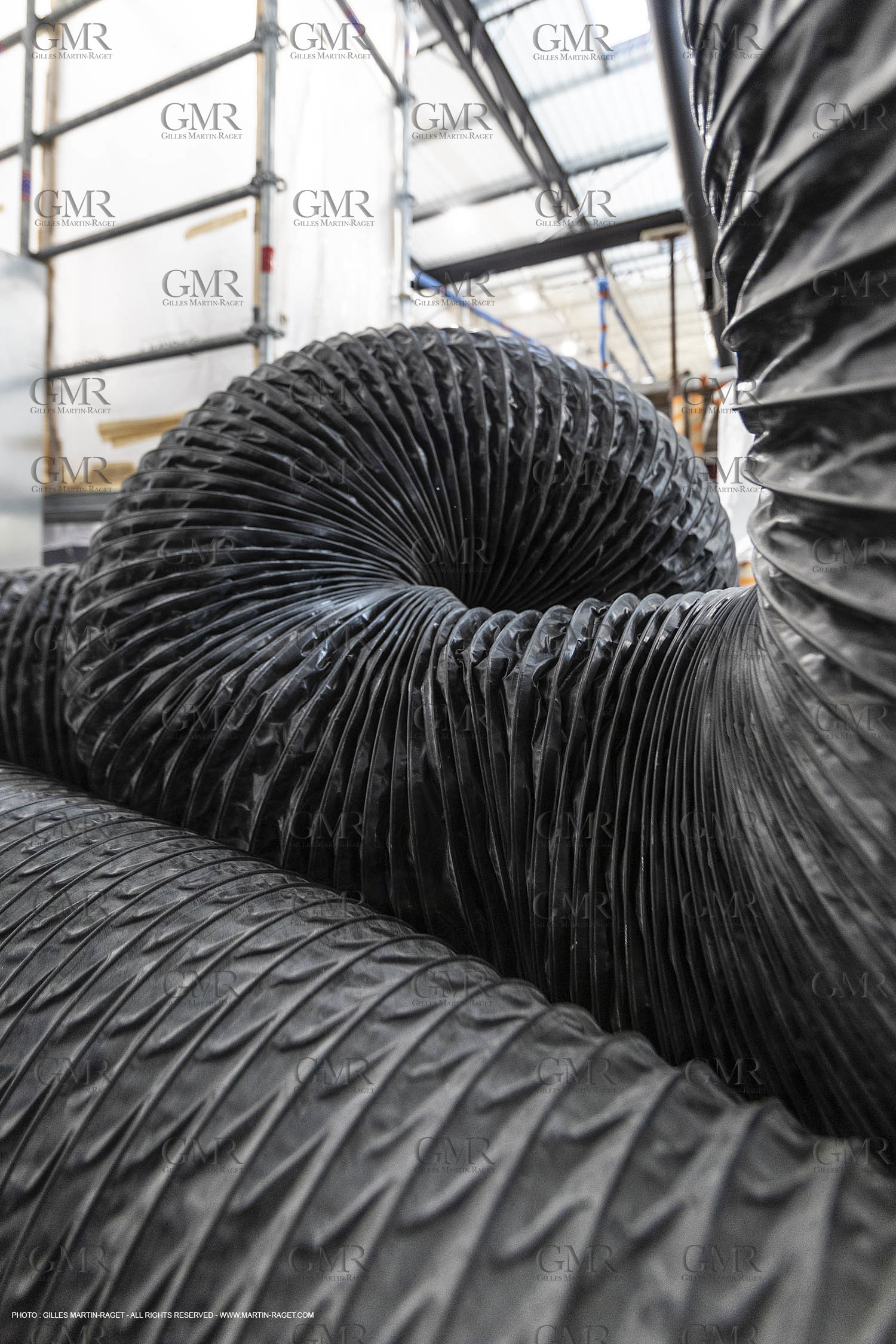 29 10 2018, La Grande Motte (FRA,30), Chantier Gunboat, construction du Gunboat 68, systèmeaération cabone peinture