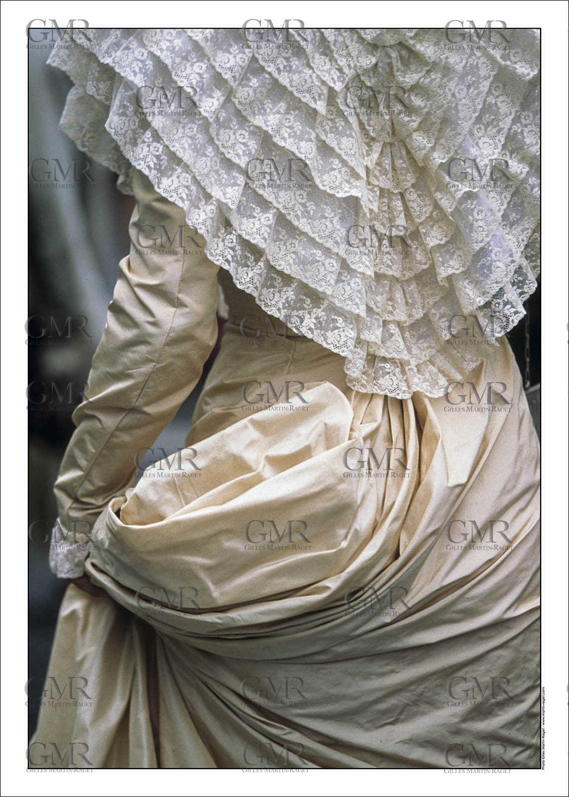 Product: in house made quality print on 8 ultrachome colors Epson ink Jet printer.Available sizes: . 30x40 cm. 50x70 cm. 80x120 cmAvailable papers: . Standard 250 gr glossy paper print, black streak, white margin, no signature. Top quality glossy 290 gr. paper, black streak, white margin, checked and signed by the author. Fine Art print (signed, numbered, stamped, registered) on demand. Other supports (Canvas, Acrylic, Metal) on demandPackaging: cylindric reinforced tubeShipping options: regular mail or Shipping companyClick on the basket icon to select your options and start the online ordering process