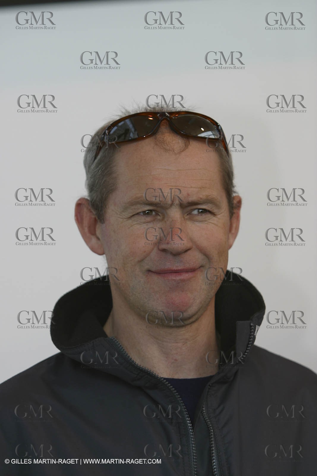 Kingfisher II - Jules Verne Trophy 2002 start - Brest - Bruno Dubois