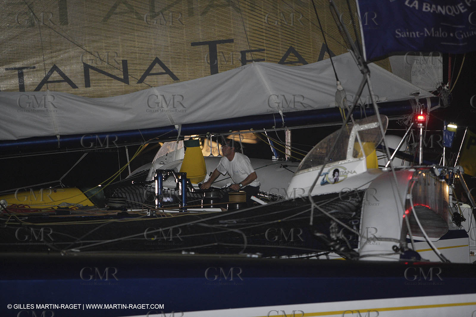 05 11 2006 - Pointe à Pitre Guadelupe (FRA) - Route du Rhum 2006 arrival - overall winner Lionel Lemonchois (Gitana 11)
