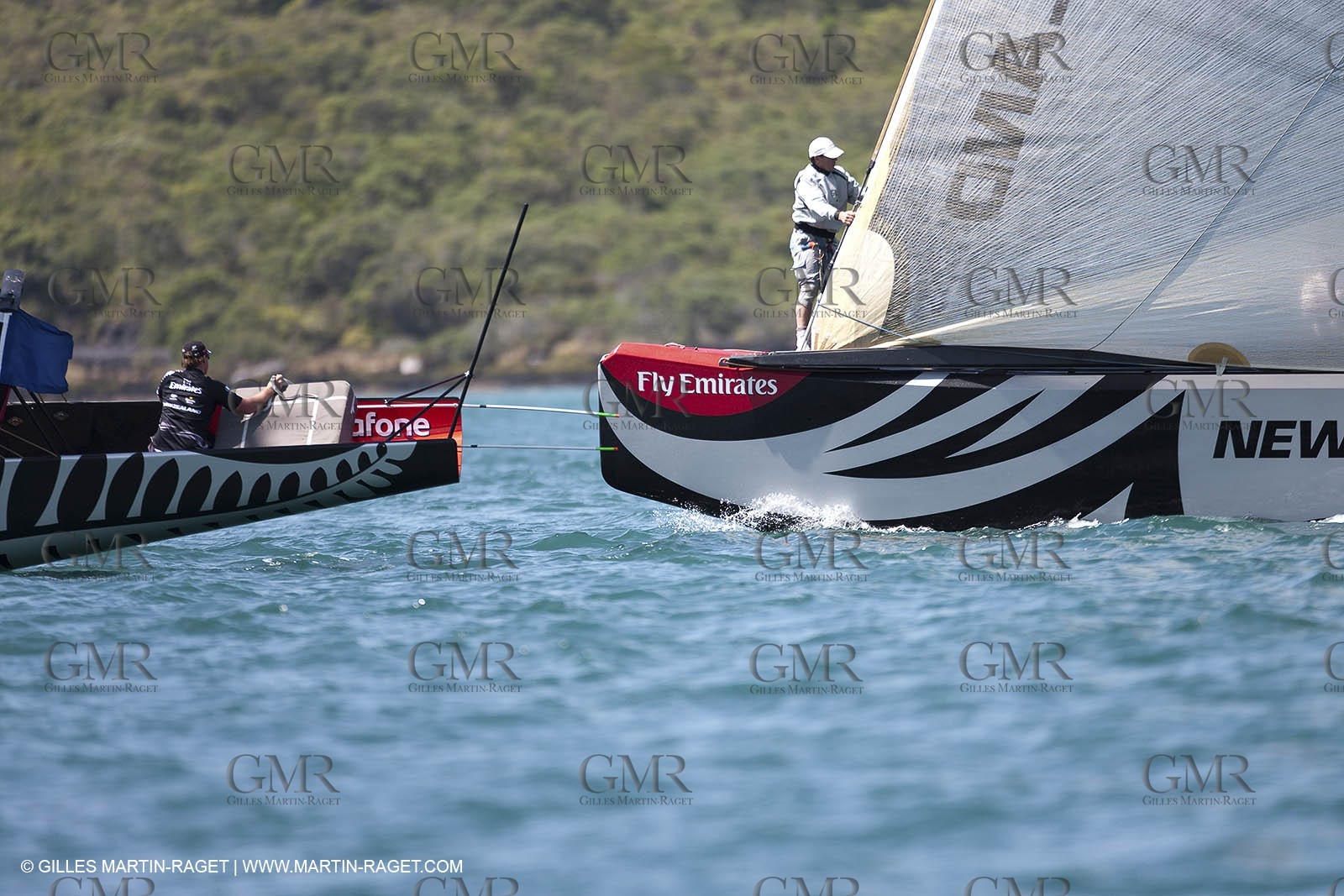 23 01 2009 - Auckland (NZL) -  Louis Vuitton Pacific Series - BMW ORACLE Racing-Tuning up onboard Emirates Team New Zealand yacht
