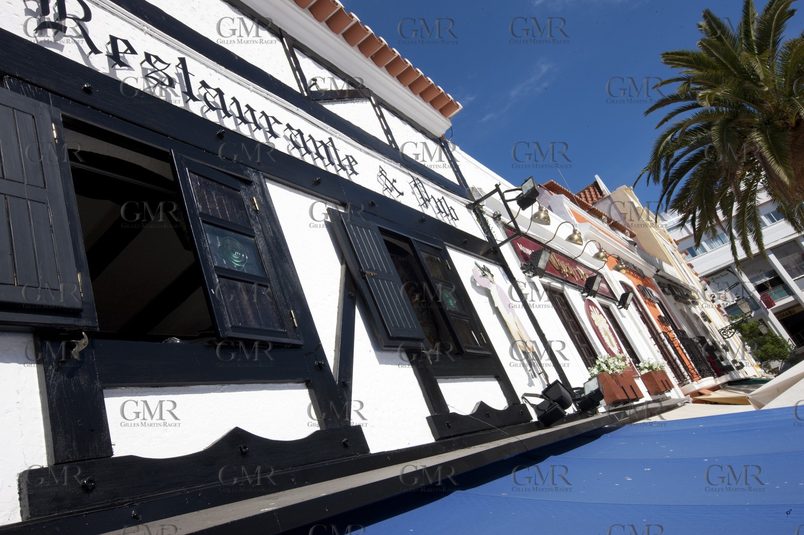 13 07 2011 - Cascais (POR) - 34th America's Cup - AC World Series - Cascais 2011 - Inside Cascais