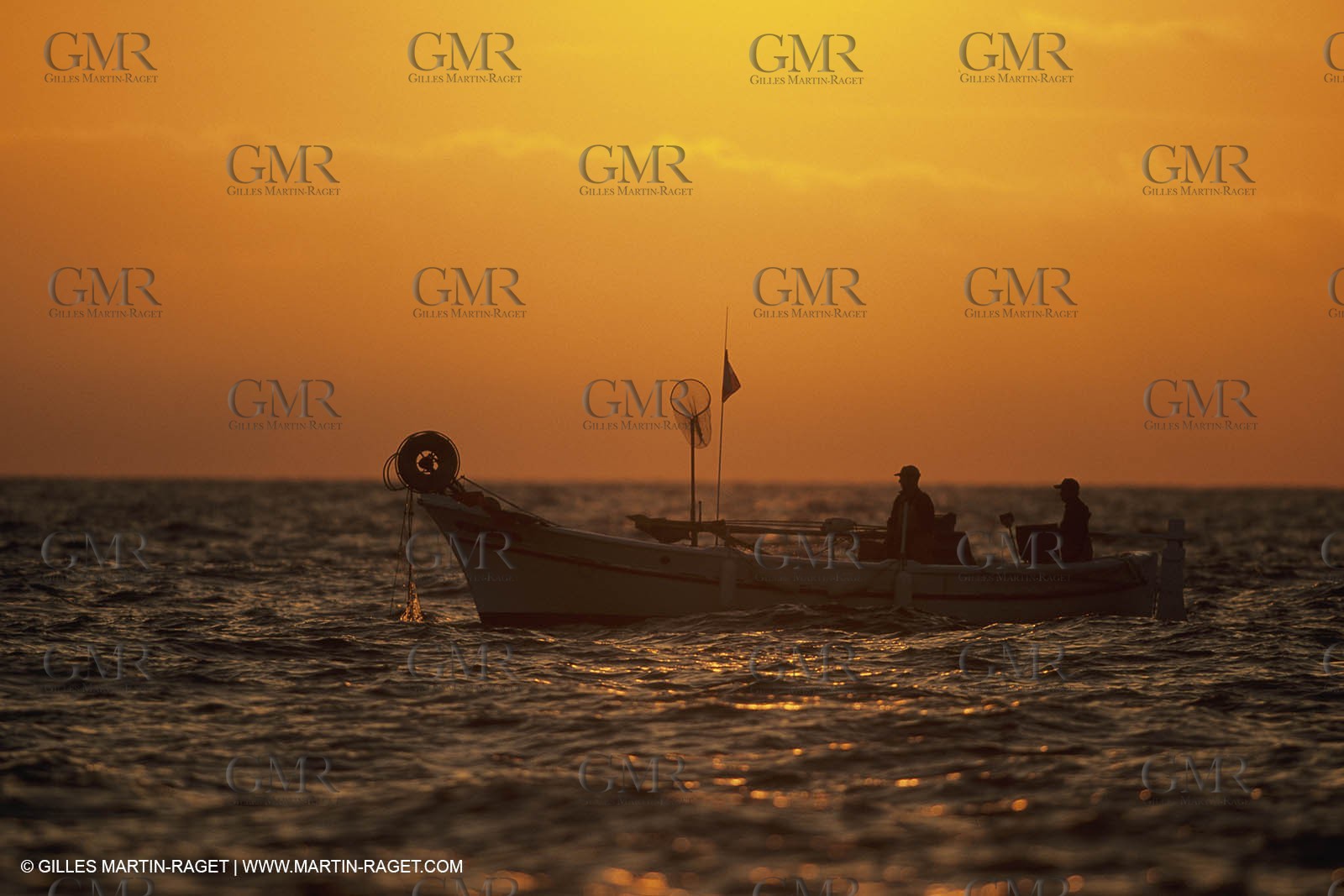 Pêche, barques, pointus, pêcheurs
