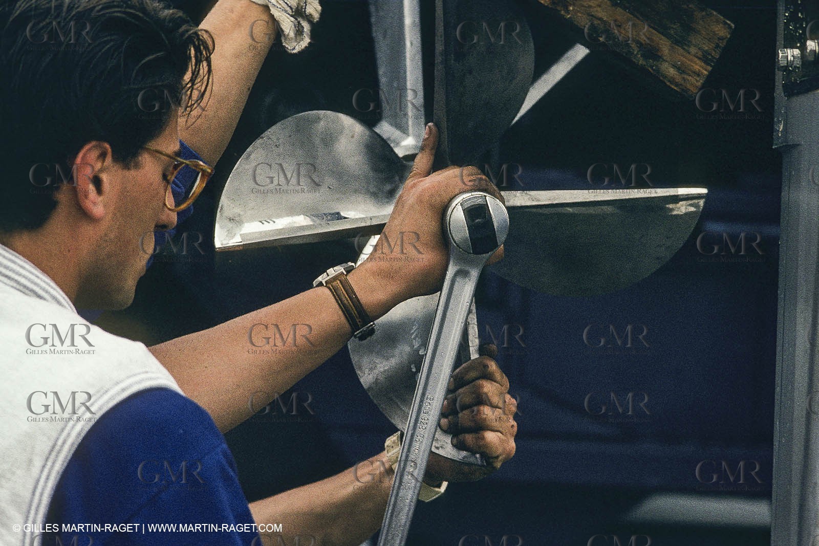 Powerboating, offshore racing