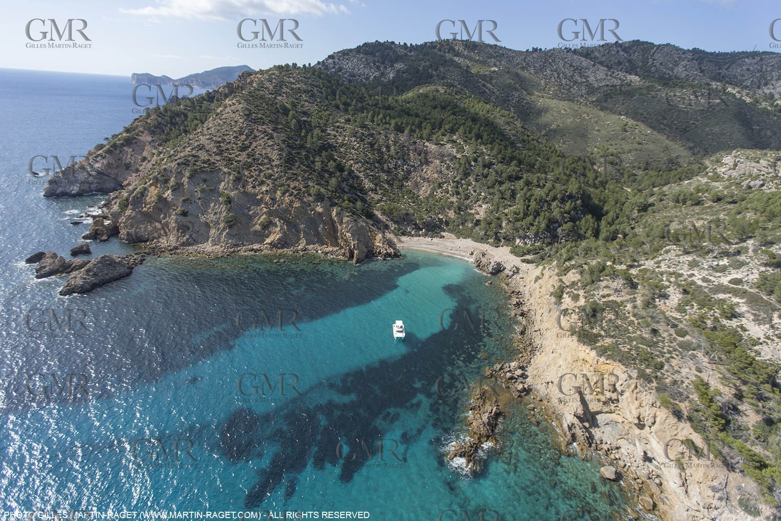 08 04 2015, Andraitx (Isla de Mallorca, Islas Baleares, ESP), Chantier Fountaine-Pajot, Motor Yacht 37