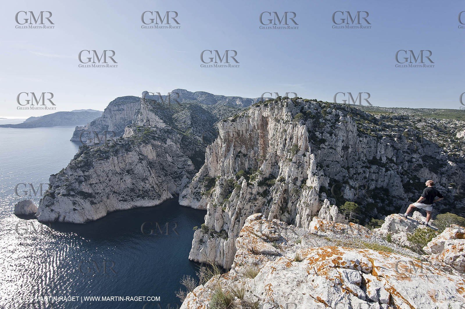 06 05 2009 - Marseille (FRA, 13) - Les Calanques - On Castelviel plateau - Calanque de Loule et falaises du Devenson
