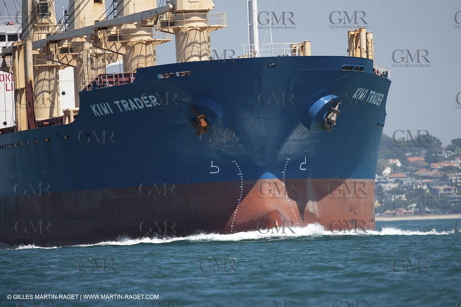 23 01 2009 - Auckland (NZL) -  Louis Vuitton Pacific Series - BMW ORACLE Racing-Tuning up onboard Emirates Team New Zealand yacht