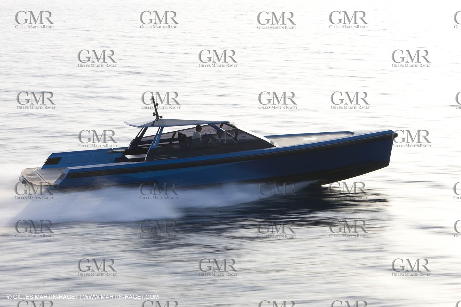 14 10 2008 - Cannes (FRA, 06) - SUper yachts - motoryachts - Wally yachts - Wallypower 48