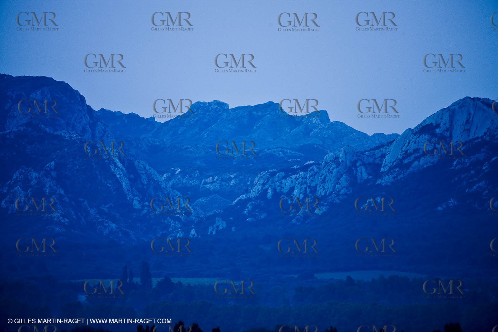 June 24th 2008 - Saint Rémy de Provence (FRA,13) - Alpilles hills landscapes