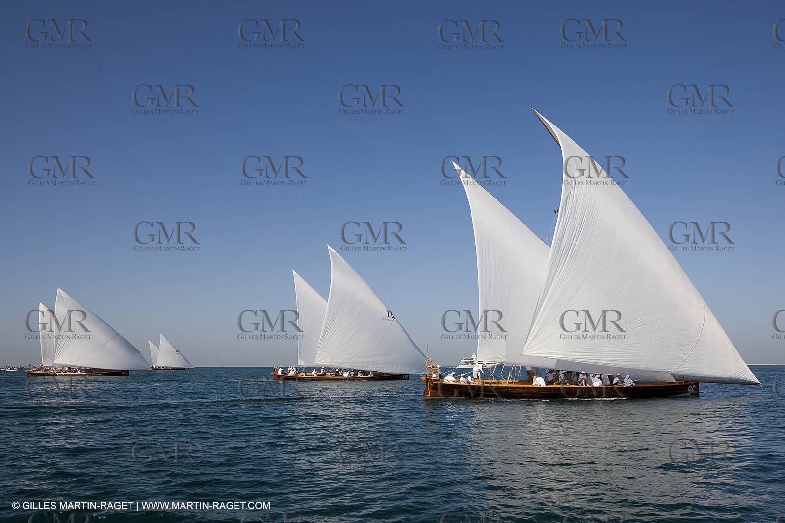 20 11 2010 - Dubai (UAE) - Dubai Louis Vuitton Trophy - Traditionnal dhow races for competing teams