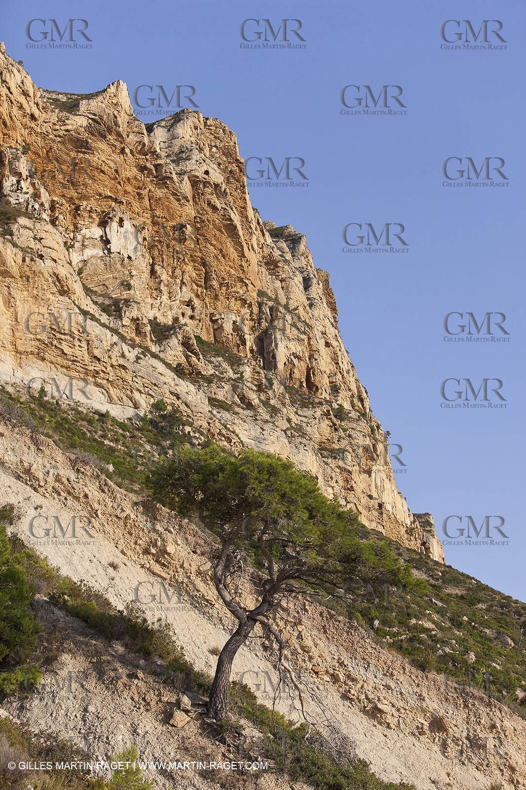 08 09 2009 - Marseille (FRA, 13) - Les Calanques - Cape Canaille and Soubeyrannes cliffs